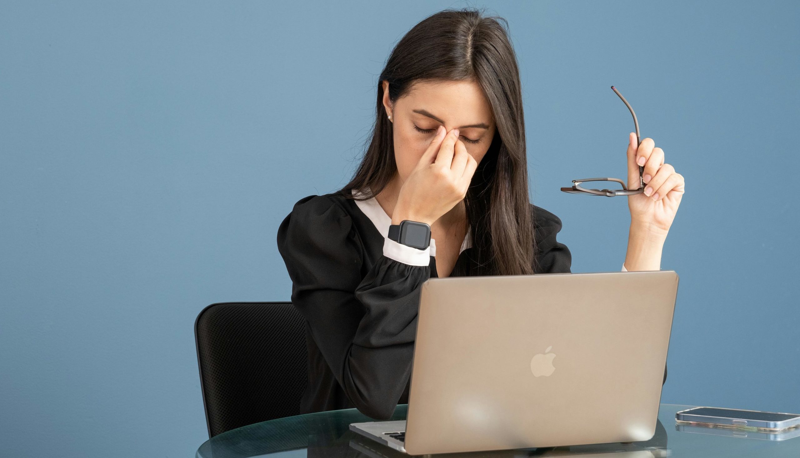 frustrert dame Ai generert